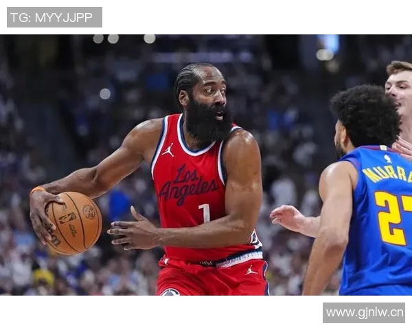 哈登36岁仍为快船拼搏艰难前行是否注定一生如牛马般辛苦