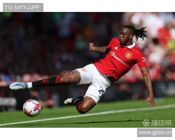 万比萨卡如战神般表现出色曼联仅花1760万引进铁锤新星